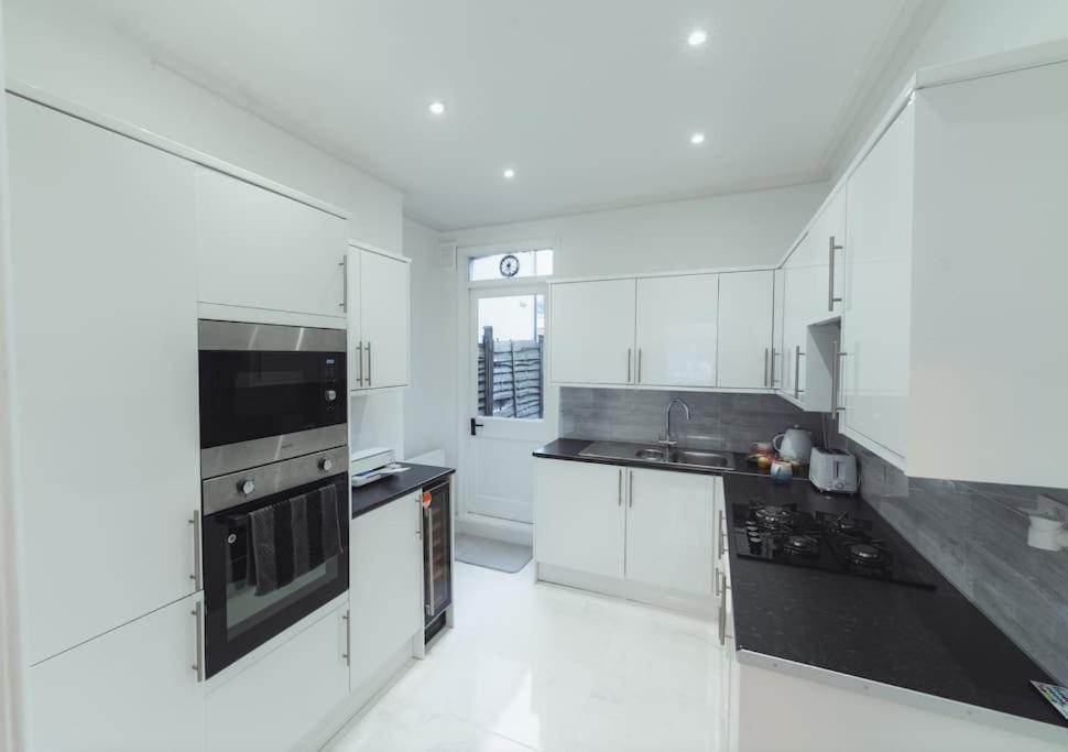 1 Bed - Wifi - Pet Friendly - Harrow Leilighet Eksteriør bilde