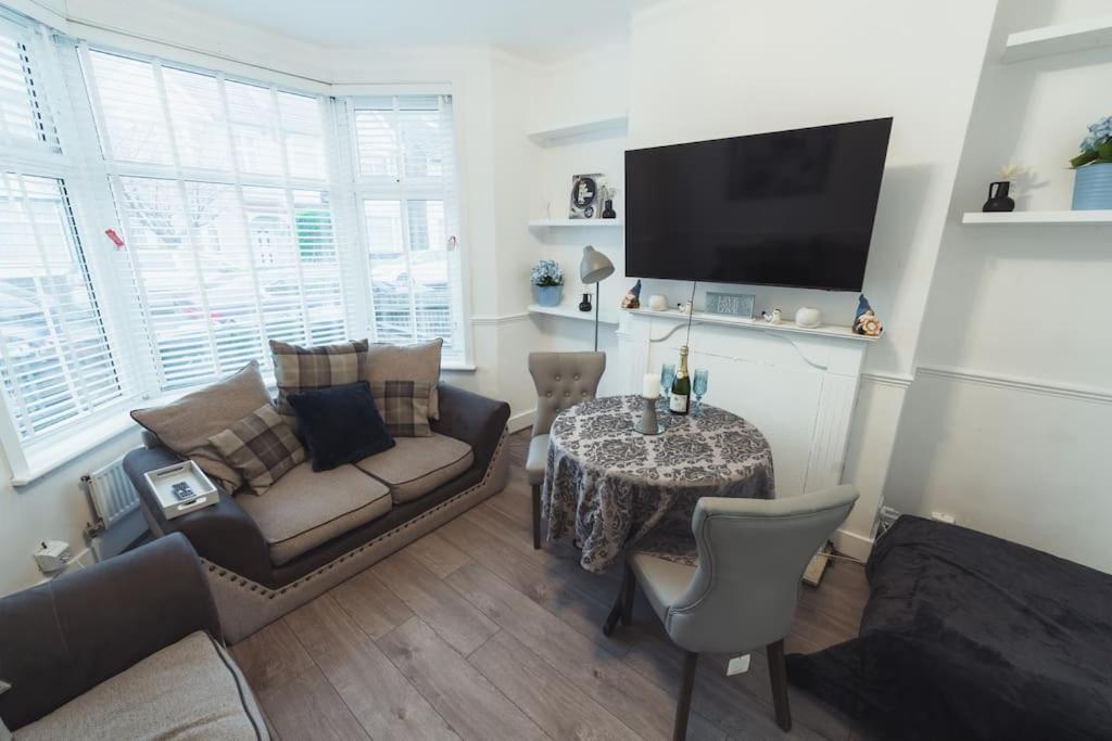 1 Bed - Wifi - Pet Friendly - Harrow Leilighet Eksteriør bilde