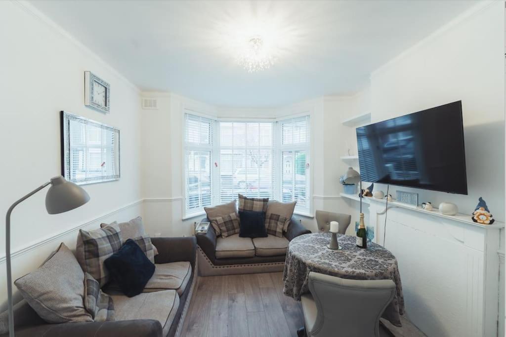 1 Bed - Wifi - Pet Friendly - Harrow Leilighet Eksteriør bilde